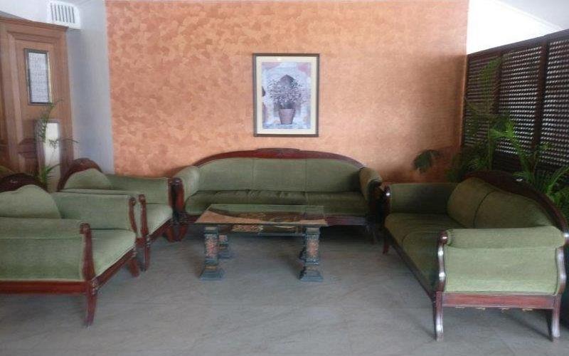 Hotel Raj Hans, Faridabad Exterior photo